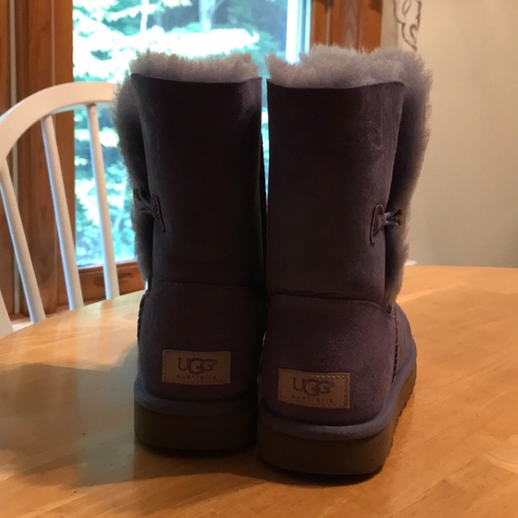 Bailey button uggs - Picture 3 of 4
